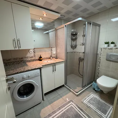 Cleopatra Sunshine Apartment *